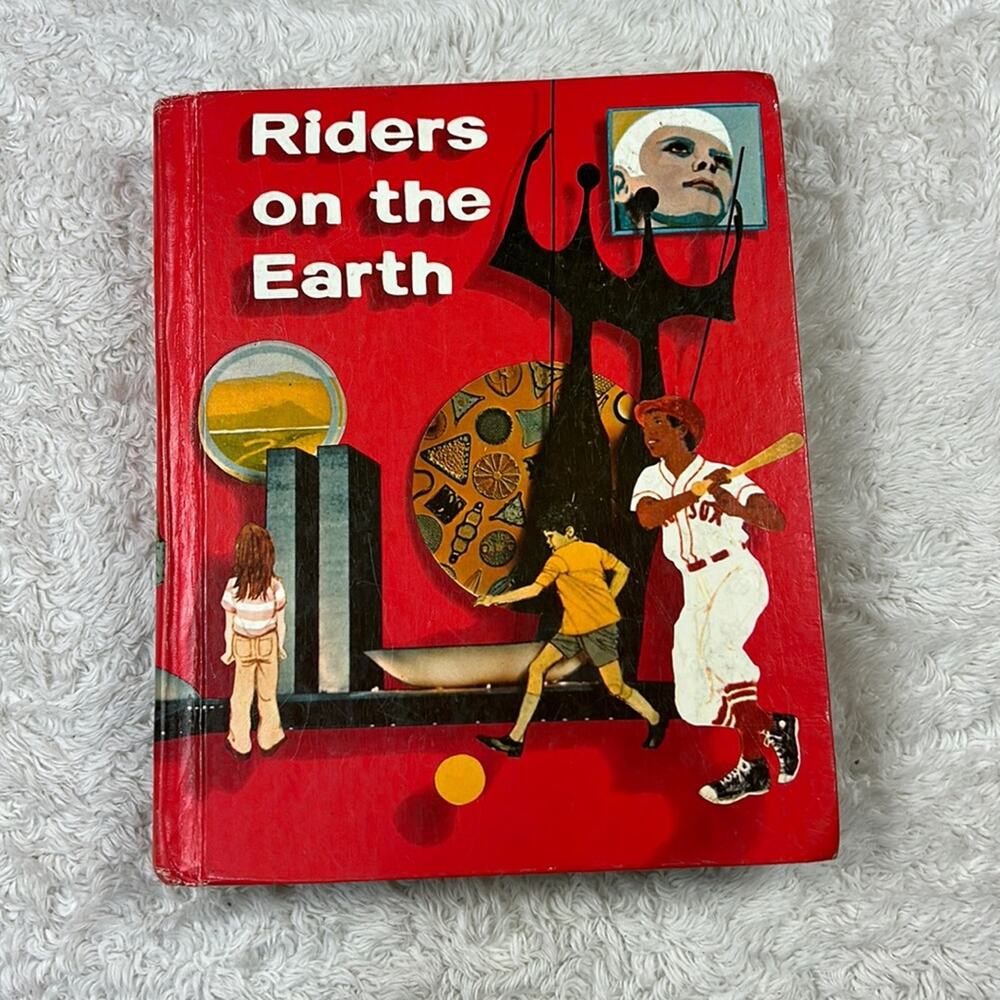 Vintage 70s Riders on the Earth 1973‎ ISBN 0030709156 Holt Rinehart and Winston